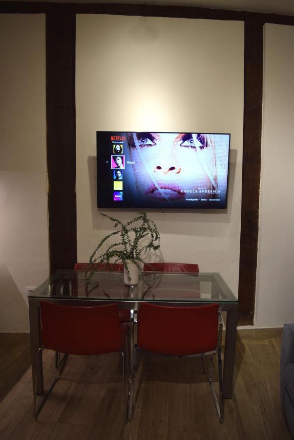 Opera Suites Fidelio , Cozy Studio In The Very Center Of มาดริด ภายนอก รูปภาพ